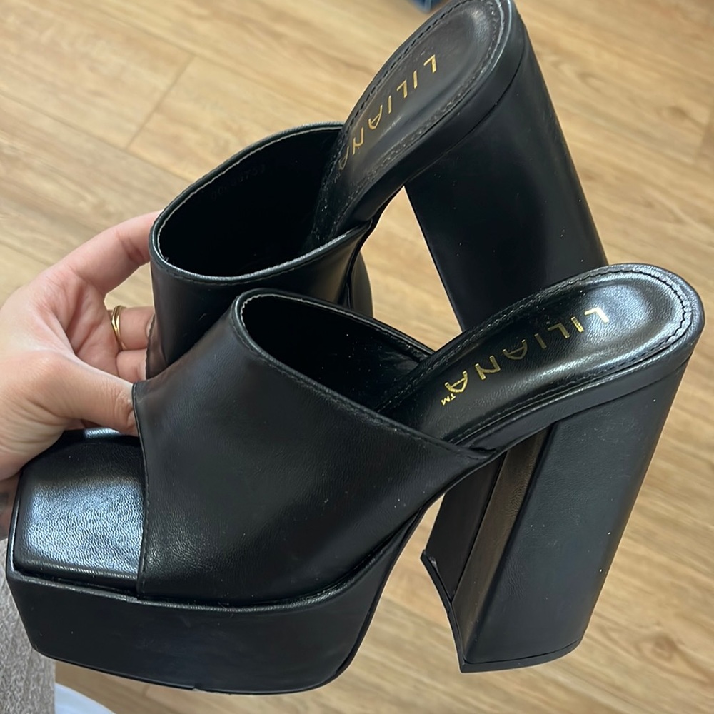 Chunky heels